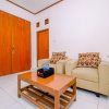 Отель Homey And Simply Studio At Graha Wishnu Guest House, фото 5