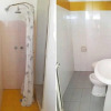 Отель Cosy Apartment Near The Beach With Patio Balcony Pets Allowed Parking, фото 5