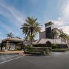 Отель La Quinta Inn & Suites by Wyndham Miami Airport West в Дорале