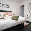 Отель Isla House - Newport City Centre - Sleeps 7, фото 3