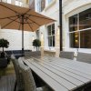 Отель Exclusive 2BR Apartment In Covent Garden With Patio, фото 15