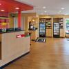 Отель TownePlace Suites by Marriott Medford, фото 9