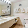 Отель Quality Inn & Suites, фото 8
