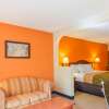 Отель Econo Lodge Inn & Suites, фото 3