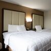 Отель BlissPoint Inn & Suites, фото 3