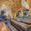 Отель Wilderness Theater and Lodge 3 Bedroom Home with Hot Tub, фото 16