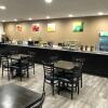 Отель Econo Lodge Inn & Suites, фото 21