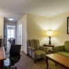 Отель Comfort Inn & Suites, фото 7