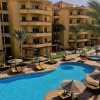 Отель Pool View Apartments at British Resort - Unit 13, фото 1