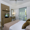 Отель Beach Club Port Douglas 3 Bedroom Luxury Apartment, фото 4