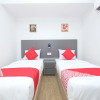 Отель OYO 44043 First Garden Hotel, фото 4