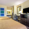 Отель Quality Inn & Suites, фото 35