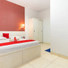 Отель RedDoorz Plus @ Jalan Pumorow Manado, фото 19
