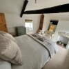 Отель Beautiful 4-bed Cottage in Heart of the Cotswolds, фото 10