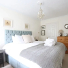 Отель Charming & Spacious Garden Flat Close to the Clifton Triangle, фото 10