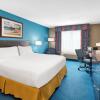 Отель Holiday Inn Express & Suites Kendall, an IHG Hotel, фото 4