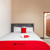 Отель RedDoorz Syariah near Gajayana Stadium Malang, фото 6