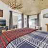 Отель 2262-ski Inn Style Chalet 2 Bedroom Home by RedAwning, фото 1