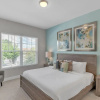 Отель Elegant Townhome Near Disney Private Suites! 4 Bedroom Townhouse by RedAwning, фото 3