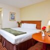 Отель Americas Best Inn & Suites - Downtown Augusta, фото 5