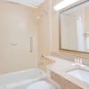 Отель Coastal Inn & Suites - Wilmington, NC, фото 16