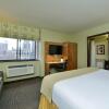 Отель Holiday Inn Express New York - Manhattan West Side, an IHG Hotel, фото 3