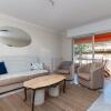 Отель Grand T3 Juan les Pins, 2 balcons, proche plage, фото 18