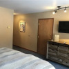 Отель Kintla 403 Lock Off Hotel Room, фото 7