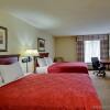 Отель Rodeway Inn & Suites, фото 2