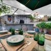 Отель Luxury Art Apt With Terrace In Trastevere, фото 17