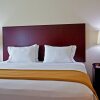 Отель Holiday Inn Express & Suites Chicago West-O'Hare A, фото 3