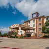Отель SureStay Plus Hotel by Best Western San Antonio SeaWorld, фото 26