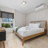 Отель Ground Level Condo 2BR 2BA w Pool Access Gym, фото 2