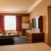 Отель Radisson Hotel & Suites Fort McMurray, фото 17