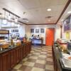 Отель Hampton Inn & Suites Cincinnati-Union Center, фото 12