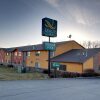 Отель Super 8 Motel - Indianola/Des Moines Area в Индианоле