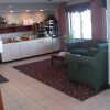 Отель Lomira Inn and Suites, фото 18