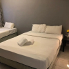 Отель Bentong Makmur Guesthouse, фото 1