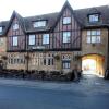 Отель Half Moon, Sherborne by Marston's Inns в Шерборне