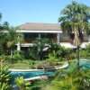 Отель Sunset Beach Carlton- Tahiti - beachfront luxury residence & pool - 4 pers, фото 1