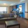 Отель Holiday Inn Express & Suites Tacoma Downtown, фото 15