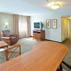 Отель Candlewood Suites Indianapolis Downtown Medical District, an IHG Hotel, фото 6