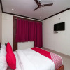 Отель Oyo 15528 Green Roof Hotel & Resort, фото 4