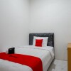 Отель RedDoorz Hostel near Kota Lama Semarang, фото 22