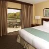 Отель DoubleTree Suites by Hilton Raleigh - Durham, фото 3