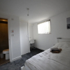 Отель Elegant Holiday Home in Coventry Near Lake View Park, фото 3