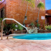 Отель Flamingo Suite 1BR 1BA Apt w Pool Parking, фото 16