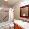 Отель Schooner Creek Retreat 4 Bedrooms 4 Bathrooms Home, фото 8