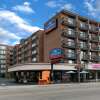 Отель Howard Johnson Plaza by Wyndham by the Falls Niagara Falls в Ниагаре-Фолсе