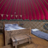 Отель Charming Yurt in Kelburn Estate Near Largs, фото 2